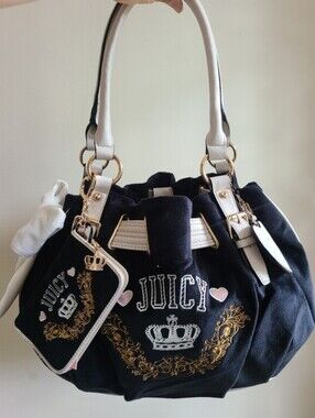 Juicy Couture Bag & Wallet Set 🤍
